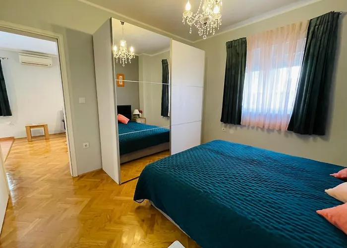 Apartment Green 29