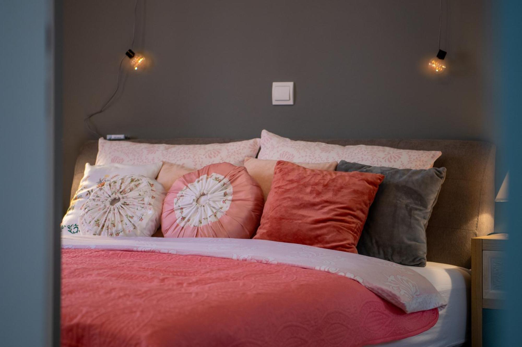29 Apartment *